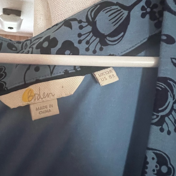 Boden Short Sleeve MIDI Patterned Dress - Picture 4 of 4